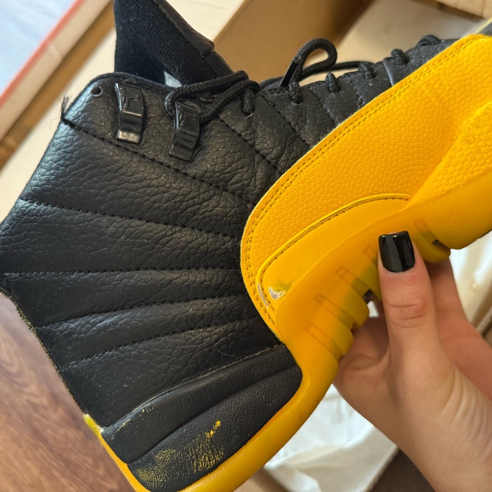 Air Jordan 12 Retro ‘University Gold’ - Picture 7 of 9